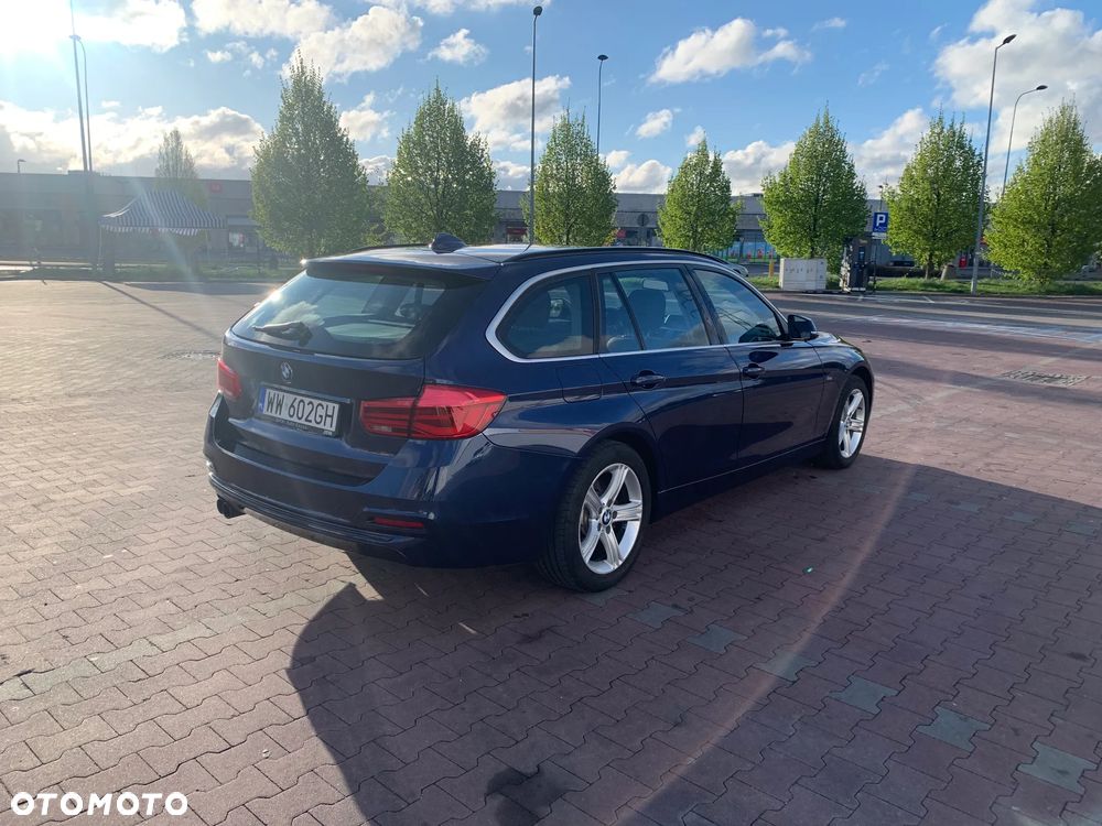 BMW Seria 3 320i xDrive Sport Line - 5