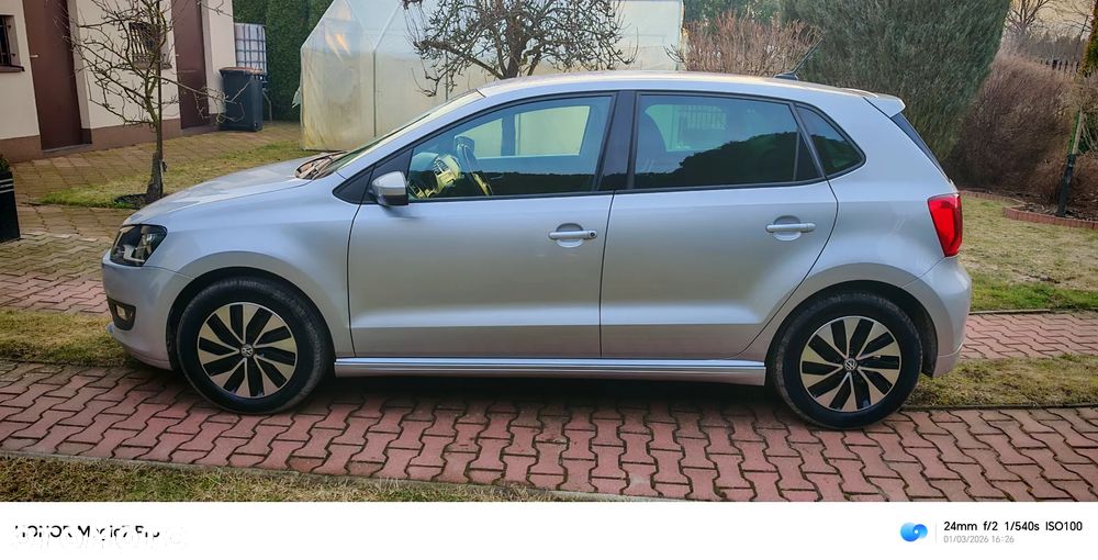 Volkswagen Polo 1.4 TDI (Blue Motion Technology) Comfortline - 4