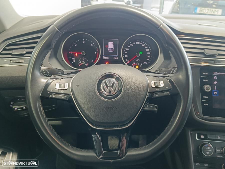 VW Tiguan Allspace 2.0 TDI Confortline DSG - 10
