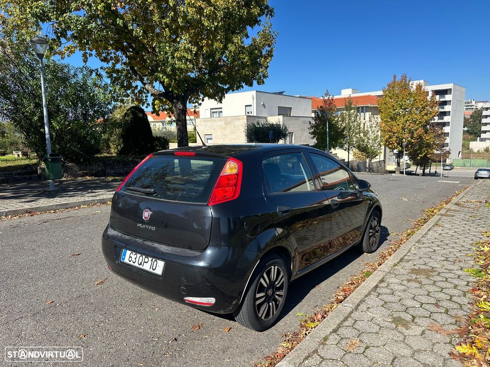 Fiat Punto 1.3 M-Jet Lounge S&S - 3