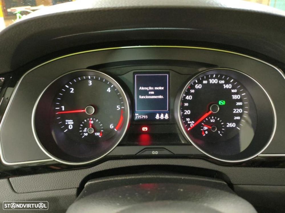 VW Passat Variant 2.0 TDI Business DSG - 5