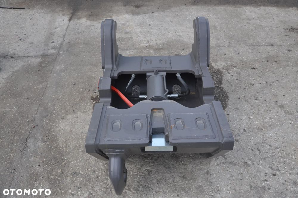 Szybkozłacze hydrauliczne reczne do koparki Volvo 20 t