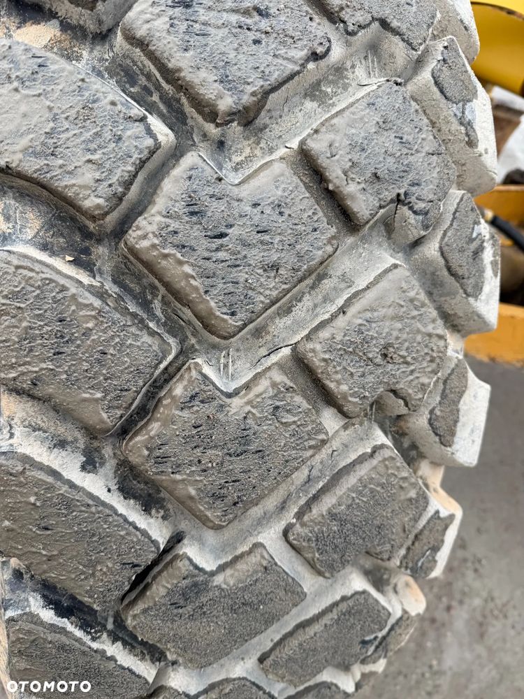 Komatsu GD 705A-4 Równiarka / 17,5 tony / - 12