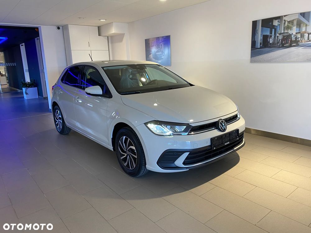 Volkswagen Polo 1.0 MPI Life Plus - 1