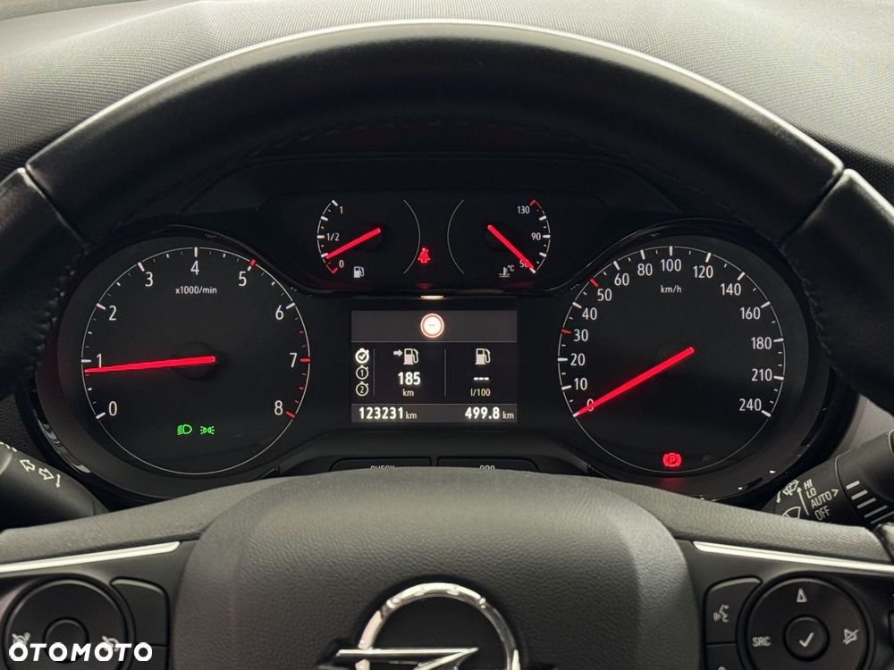 Opel Crossland X - 16