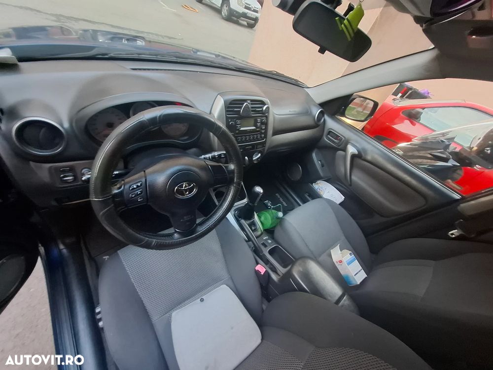 Toyota RAV4 2.0 Limited - 4