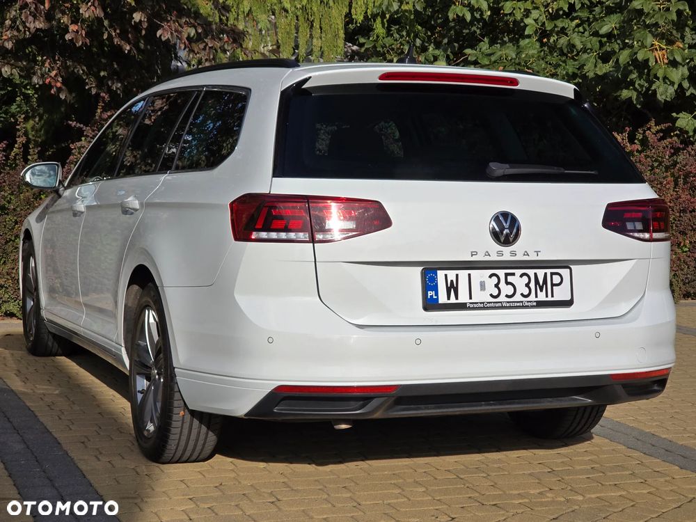 Volkswagen Passat Variant 2.0 TDI EVO Elegance DSG - 6