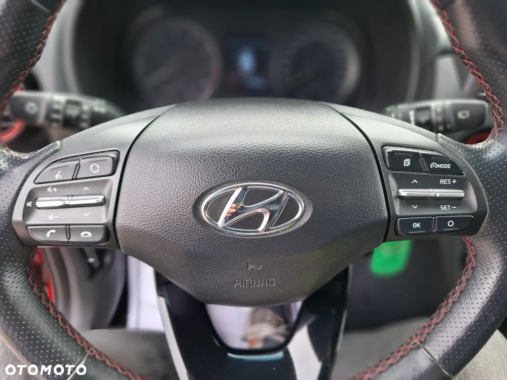 Hyundai Kona 1.6 T-GDI DCT 4WD Style - 17