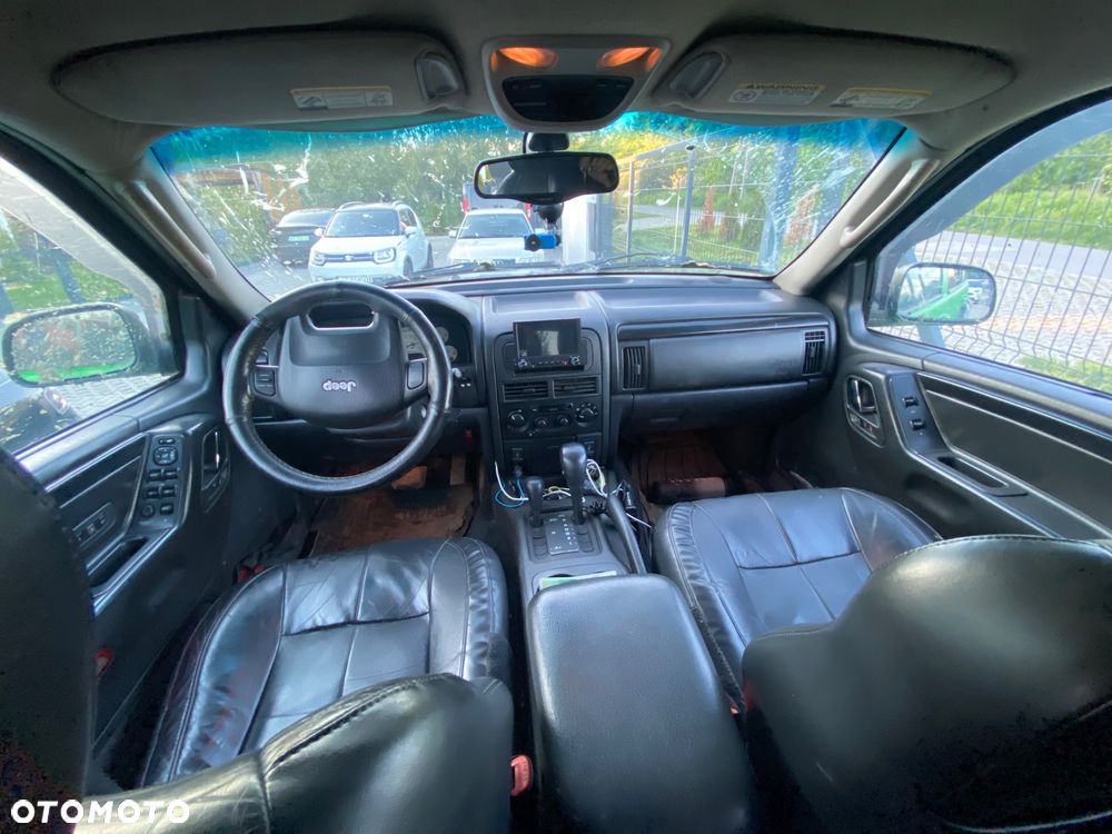 Jeep Grand Cherokee - 8
