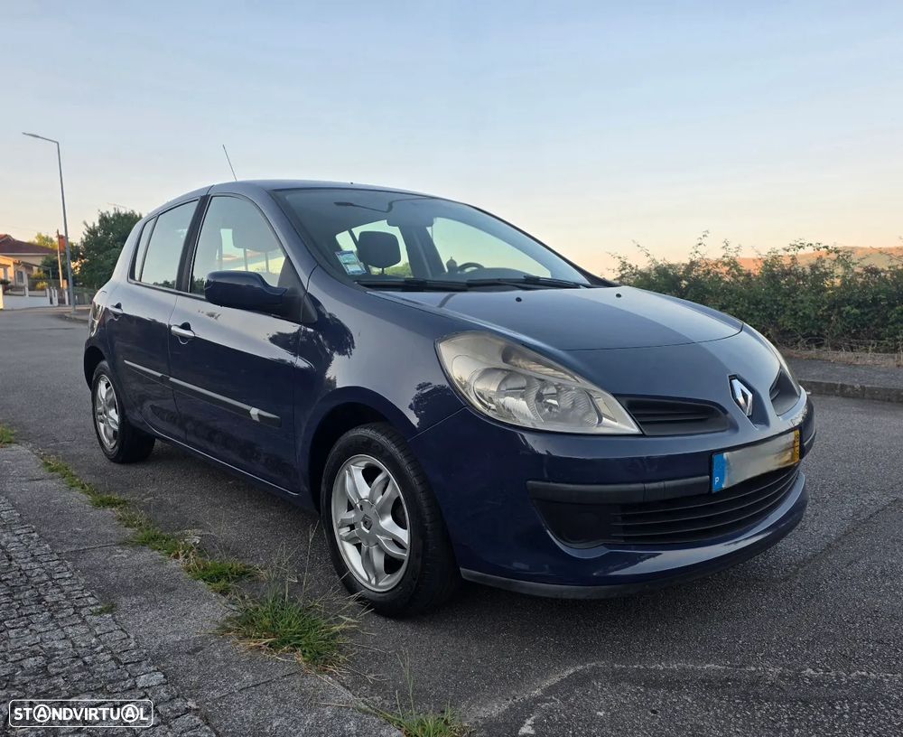 Renault Clio 1.5 dCi Confort - 2