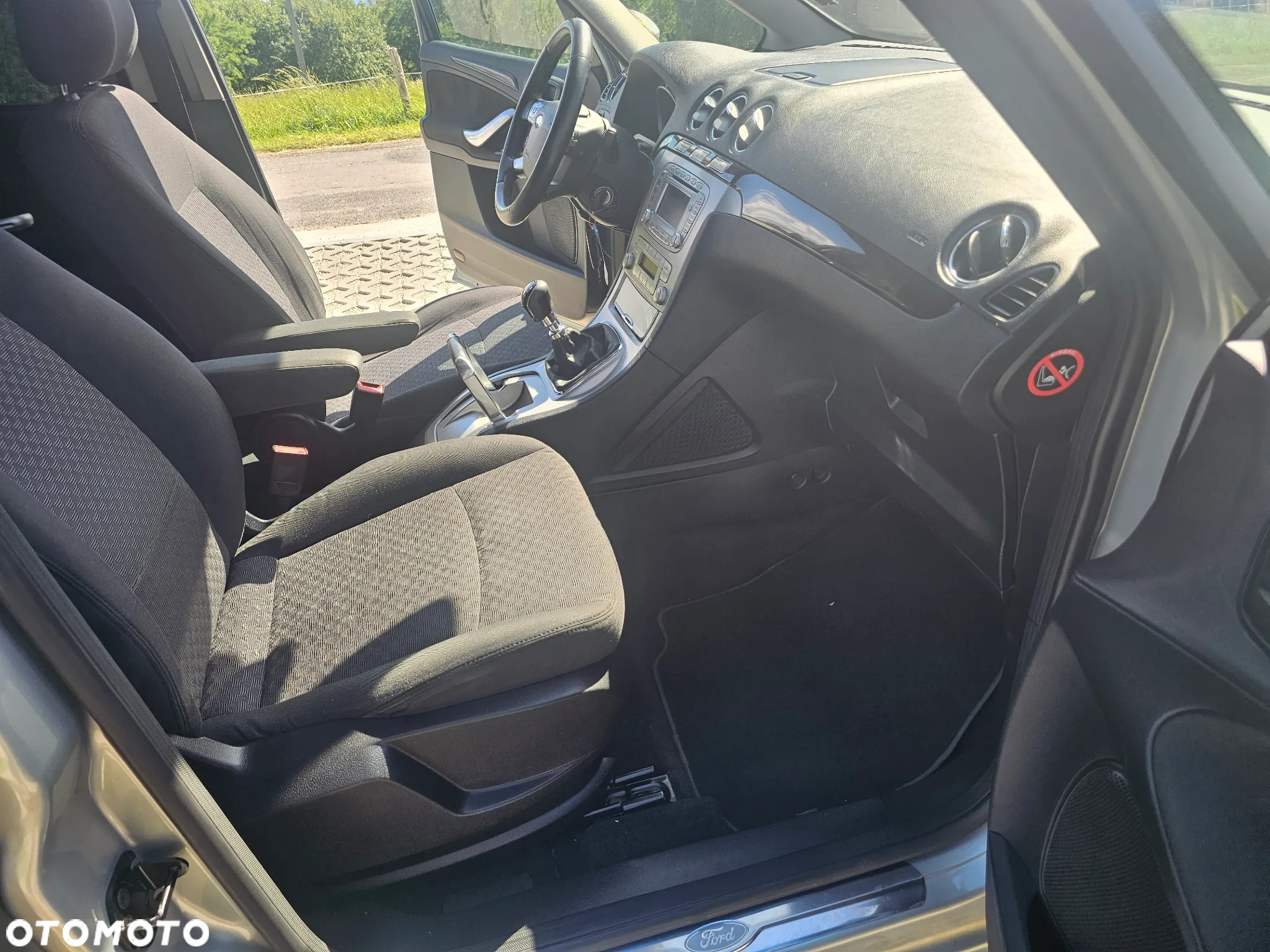 Ford Galaxy 2.0 TDCi Ghia - 11