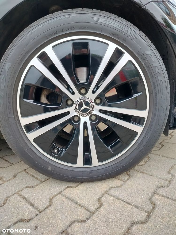 Mercedes-Benz Klasa C 200 d Avantgarde - 32