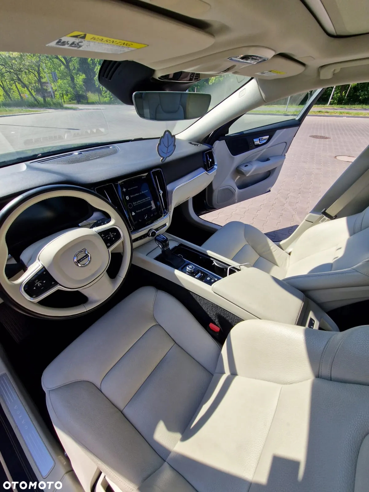 Volvo S60 T6 AWD Momentum Pro - 14