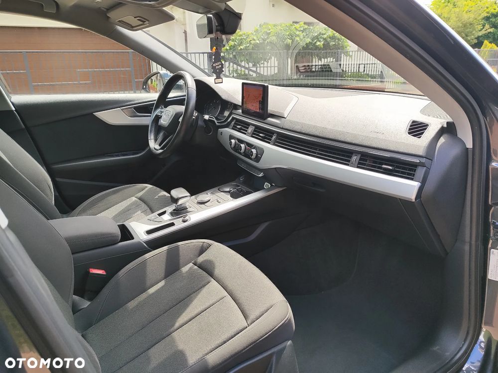 Audi A4 Limousine 2.0 TDI ultra S tronic design - 14