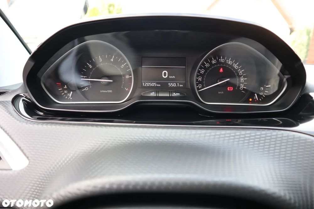 Peugeot 208 1.2 PureTech Allure S&S - 16