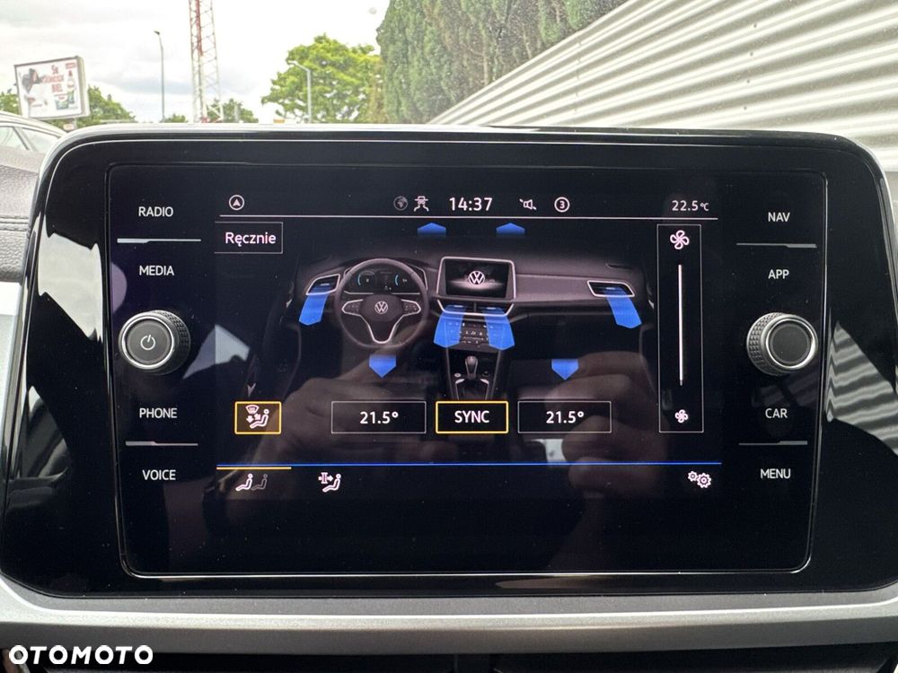 Volkswagen T-Roc 1.5 TSI Life - 28