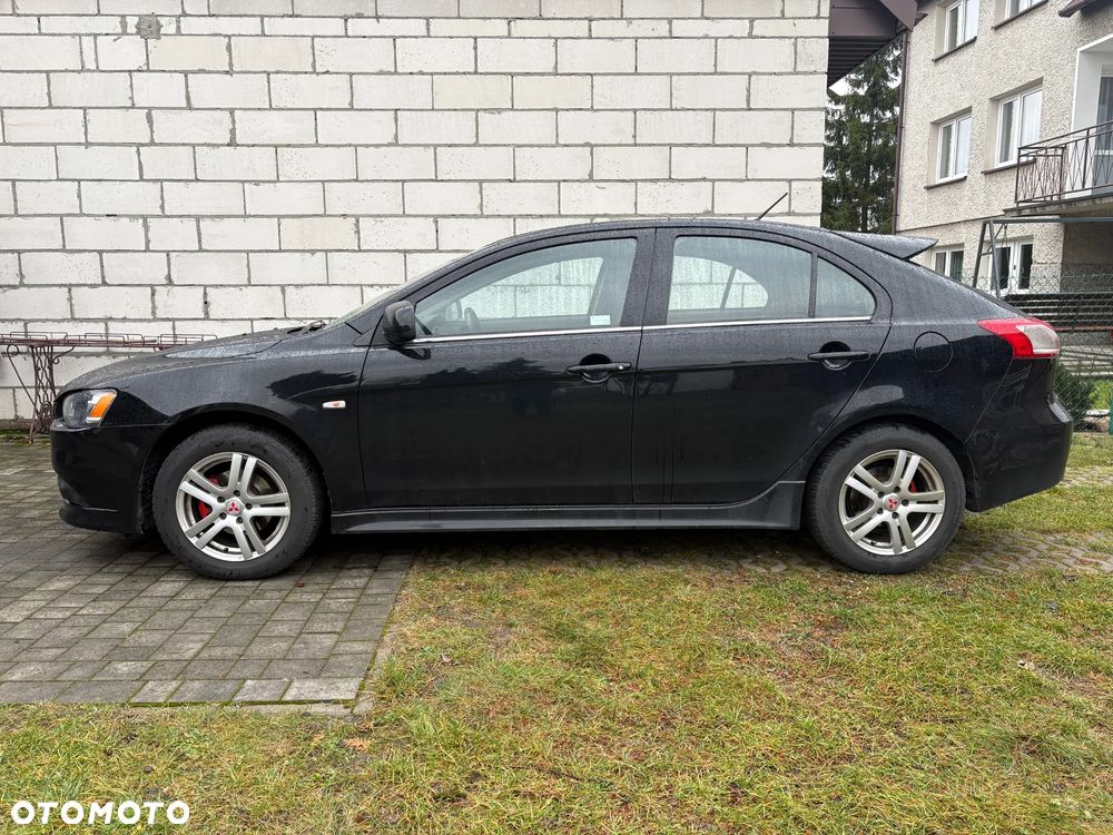 Mitsubishi Lancer - 2