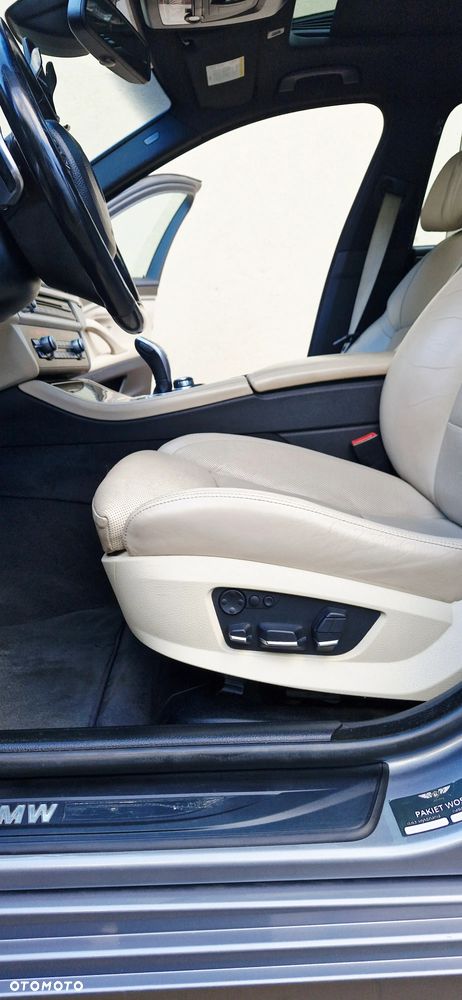 BMW Seria 5 535d xDrive - 33
