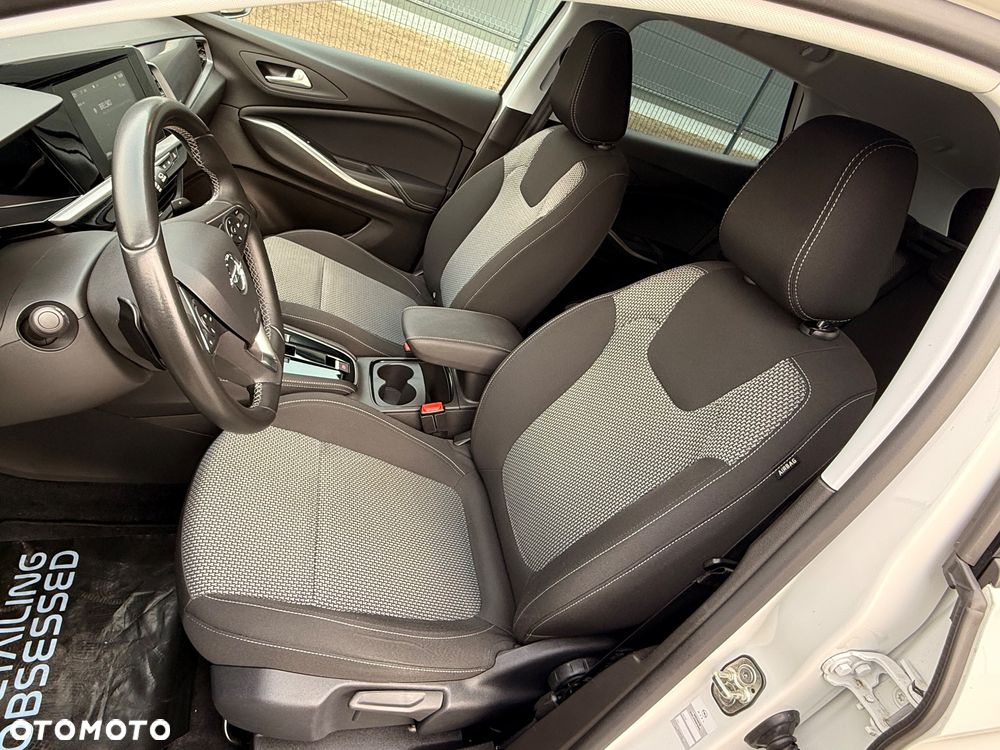 Opel Grandland 1.2 T Edition S&S - 24