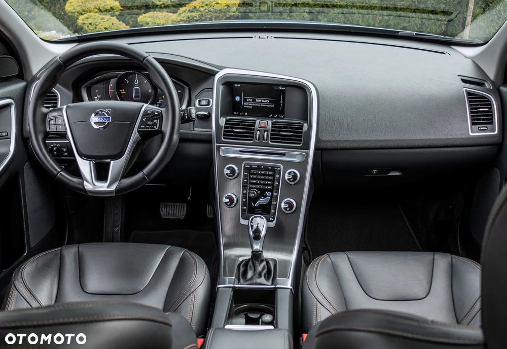Volvo XC 60 D3 Geartronic Summum - 27