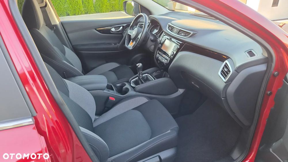 Nissan Qashqai 1.3 DIG-T N-WAY - 9