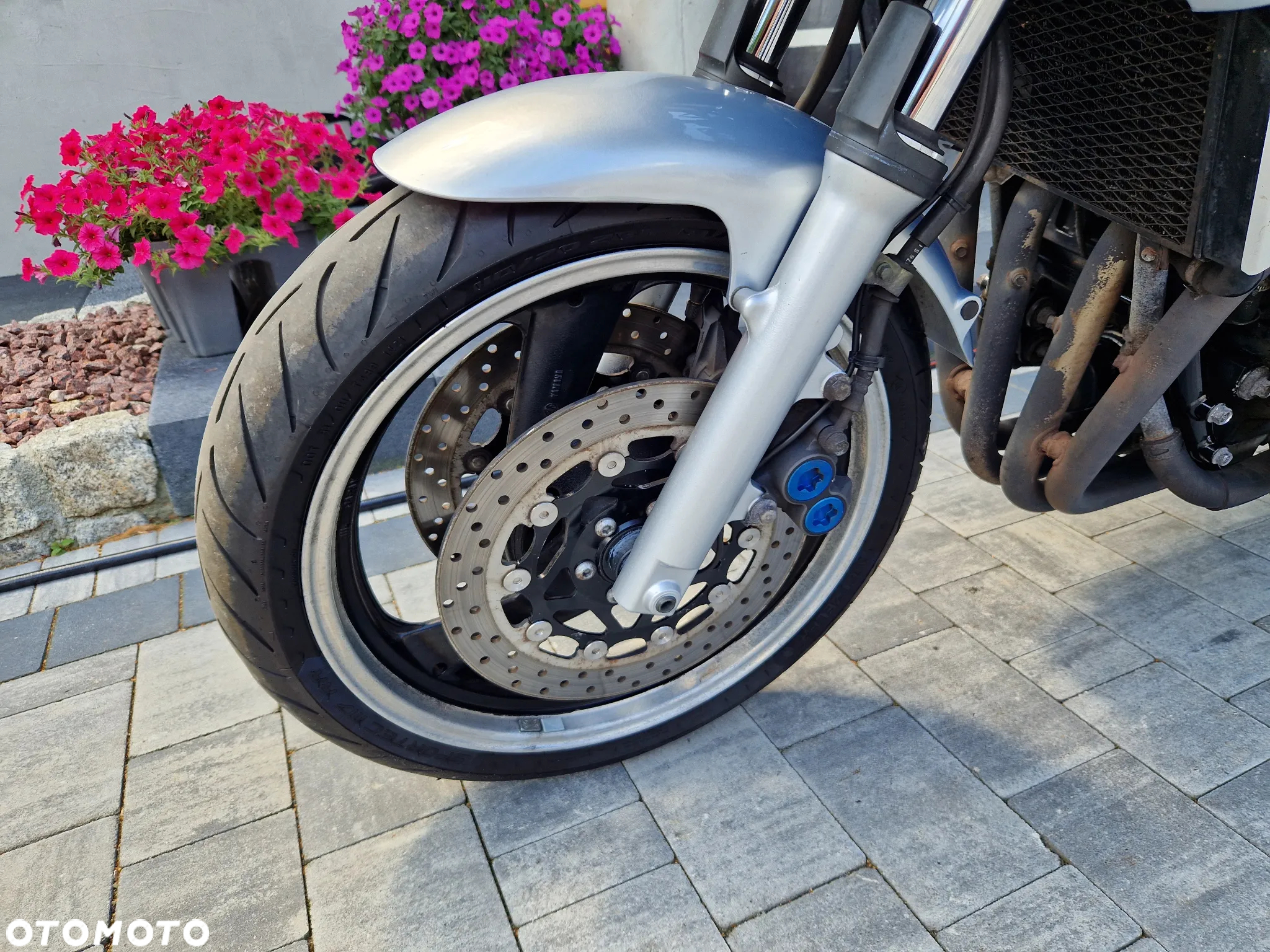Yamaha FZS - 12