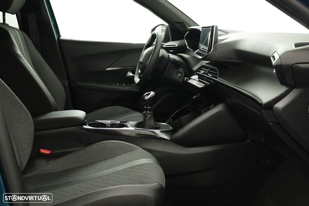 Peugeot 2008 1.2 PureTech Allure - 21