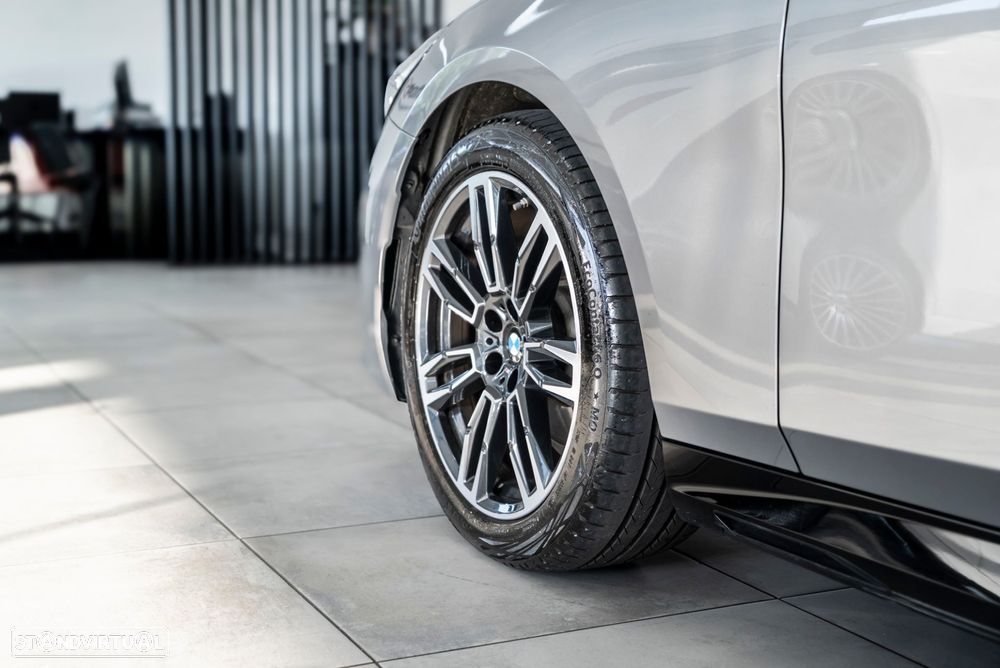 BMW 520 d Pack Desportivo M - 9