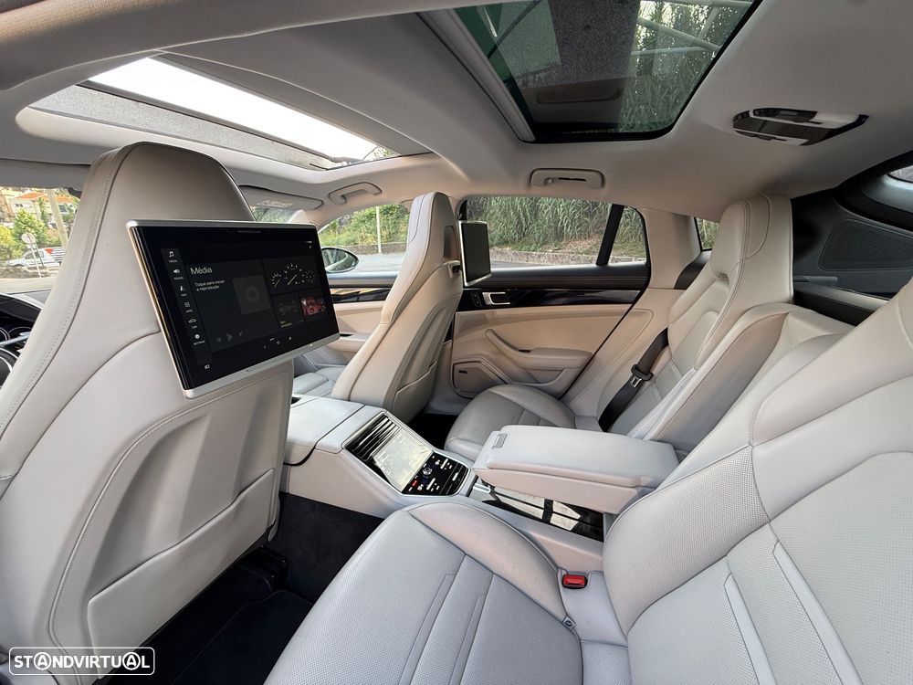 Porsche Panamera - 15
