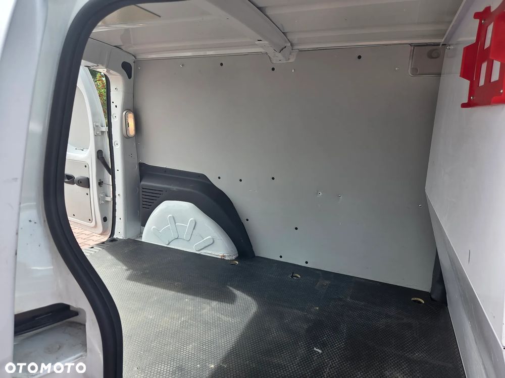 Renault KANGOO - 27