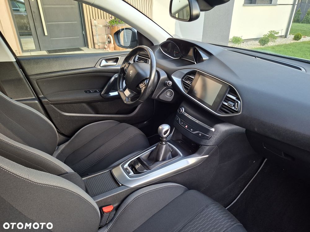 Peugeot 308 - 7