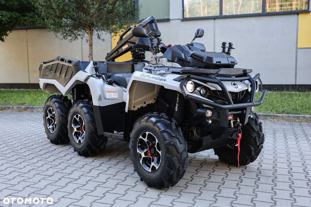 Can-Am Outlander - 1