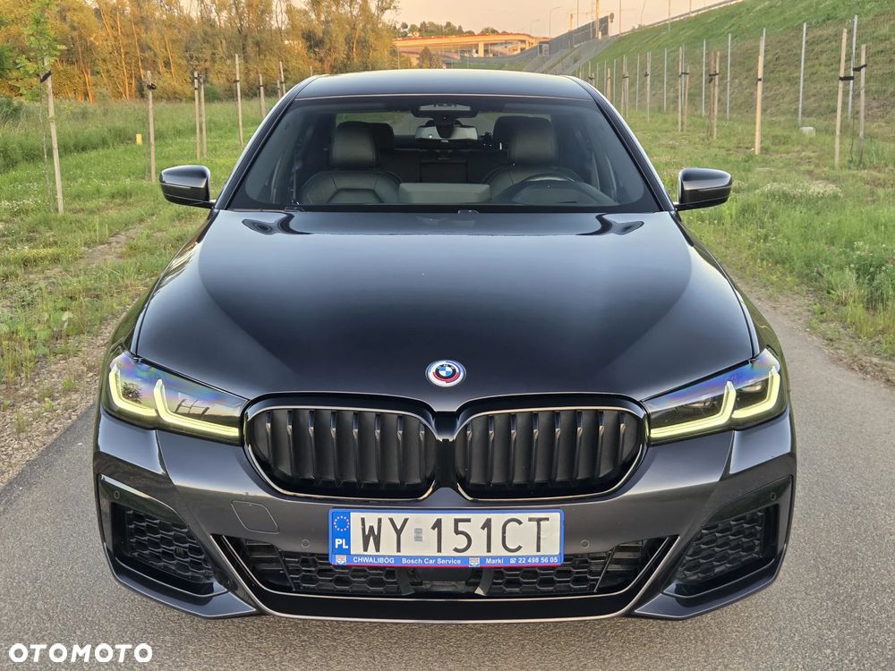 BMW Seria 5 530d xDrive mHEV M Sport sport - 2
