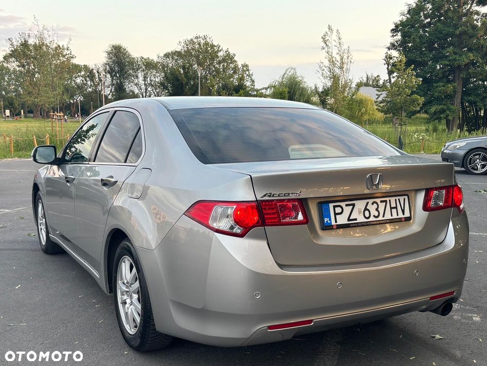 Honda Accord 2.0 Automatik Elegance - 8
