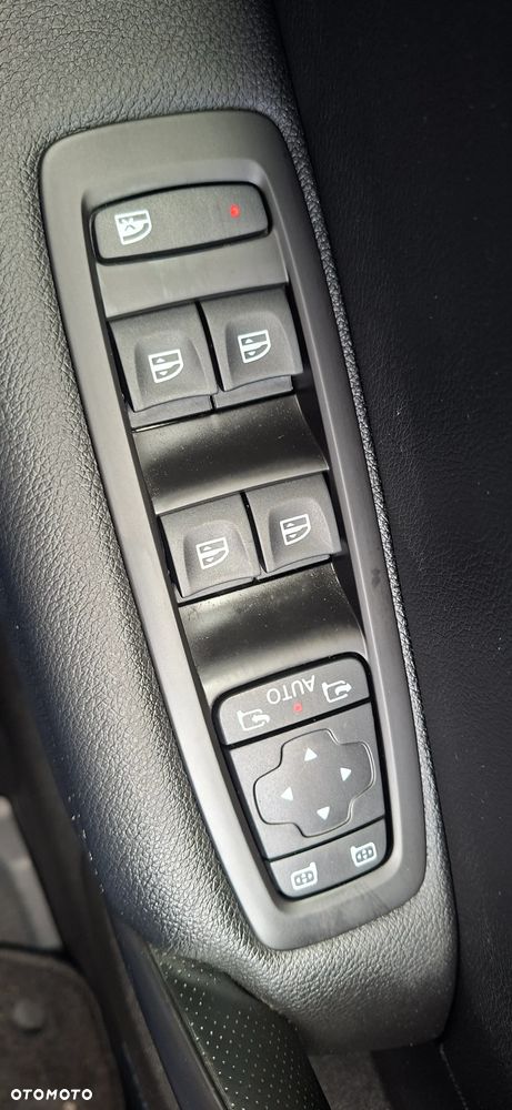 Renault Megane ENERGY TCe 130 INTENS - 22