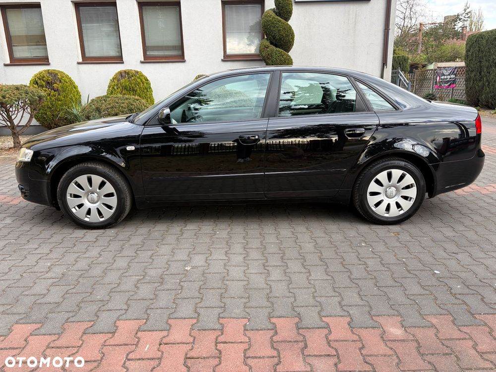 Audi A4 Limousine - 5
