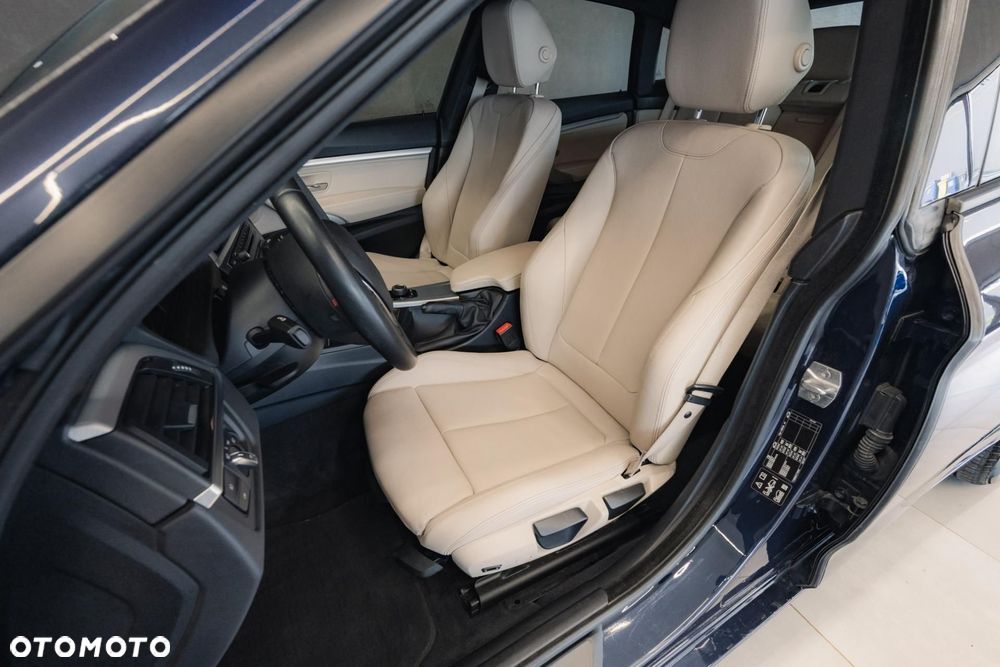 BMW 3GT 320i xDrive Sport Line - 13