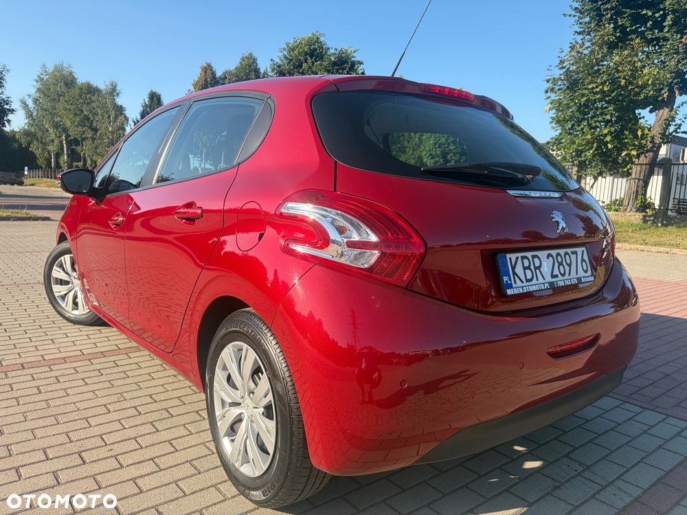 Peugeot 208 95 VTI Allure - 19