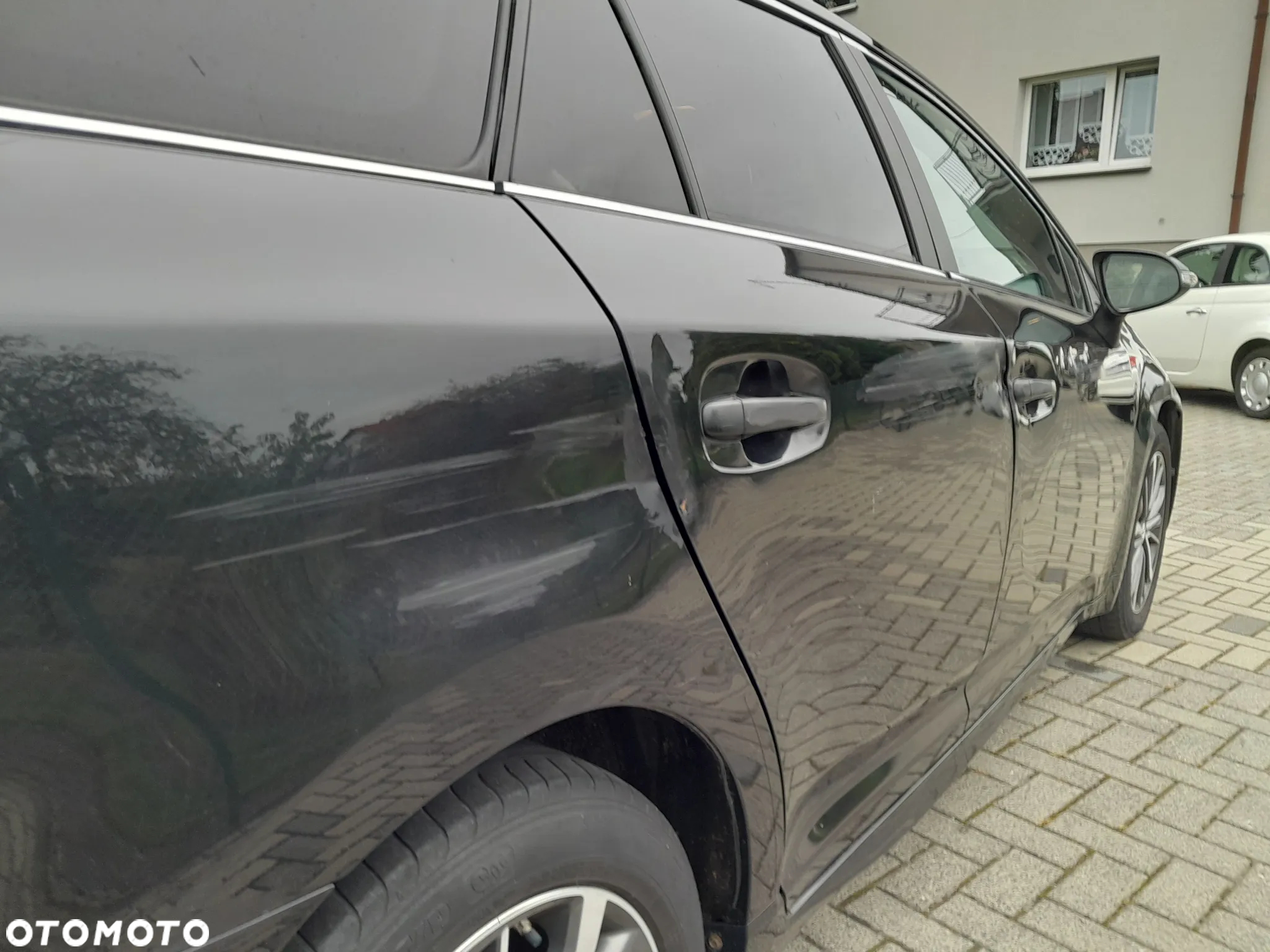 Toyota Avensis 2.0 D-4D Premium - 5