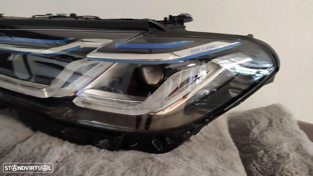 Farol esquerdo Led Laser BMW G30 lci - 2
