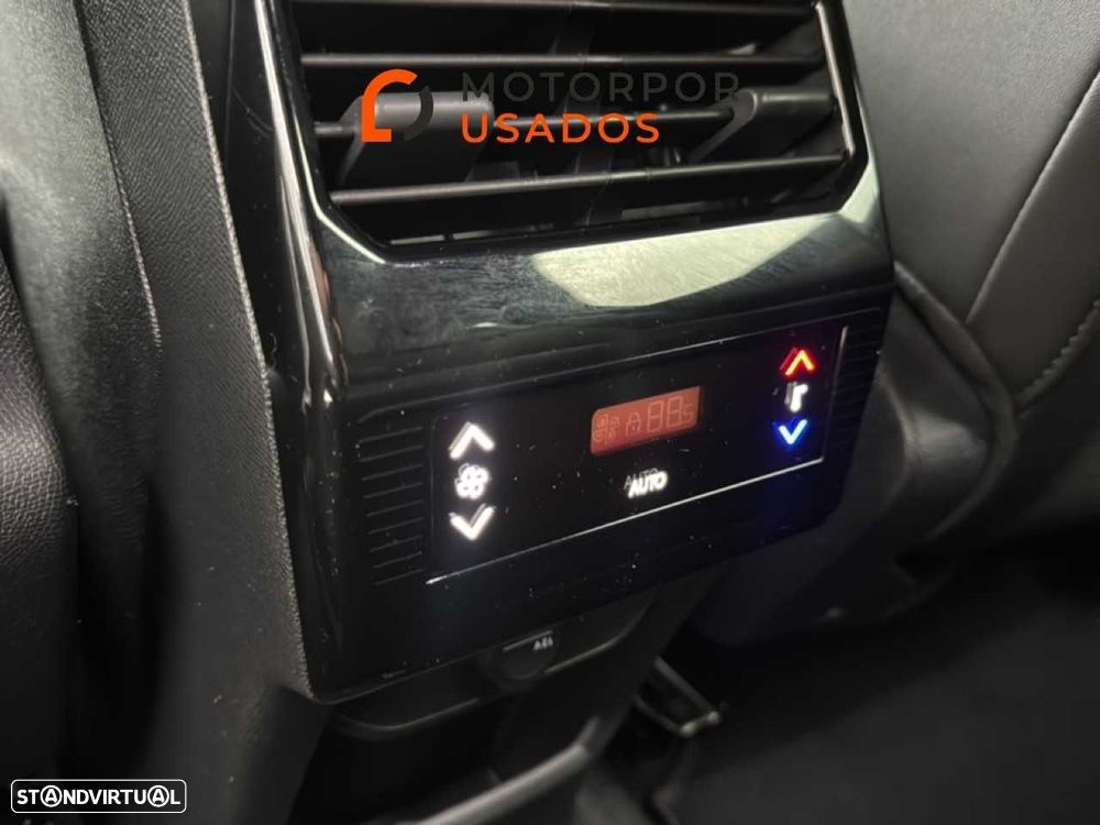 Peugeot 5008 1.2 Hybrid Allure e-DCS6 - 12