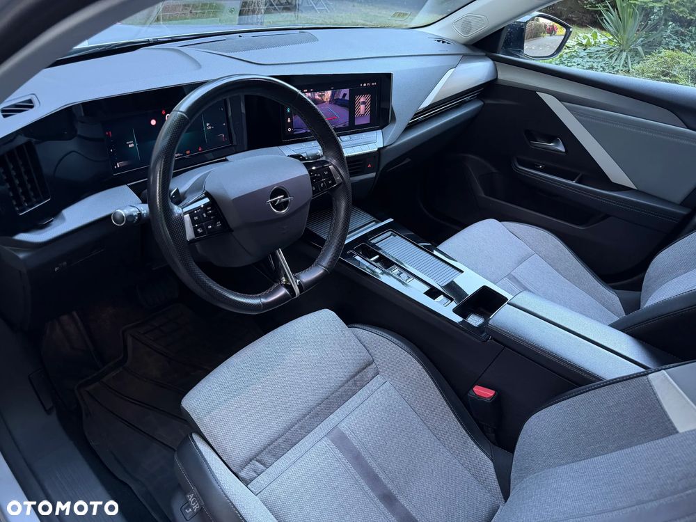 Opel Astra 1.2 T Elegance S&S - 13