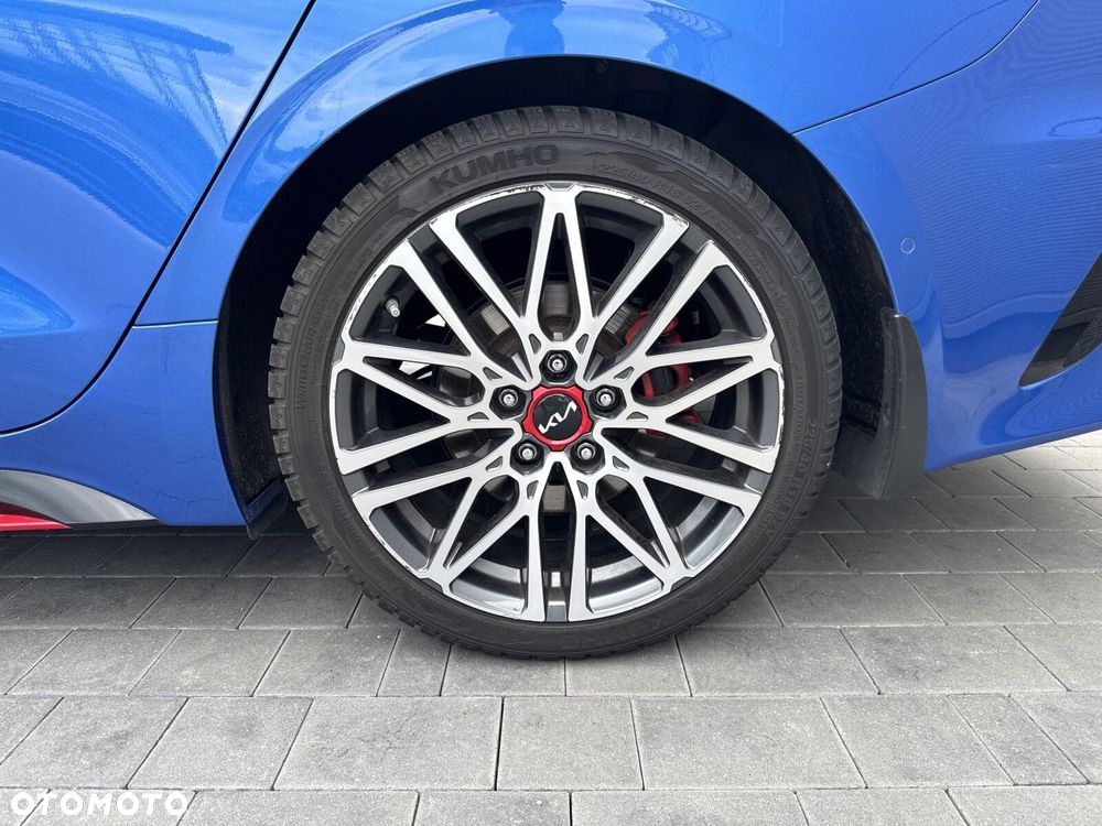 Kia ProCeed 1.6 T-GDI GT DCT - 9