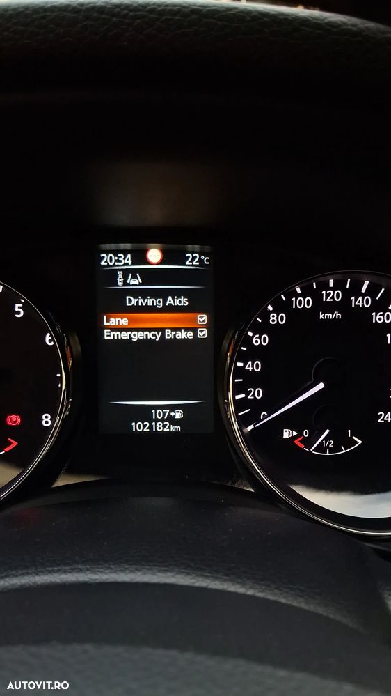 Nissan Qashqai 1.6 DIG-T TEKNA+ - 22