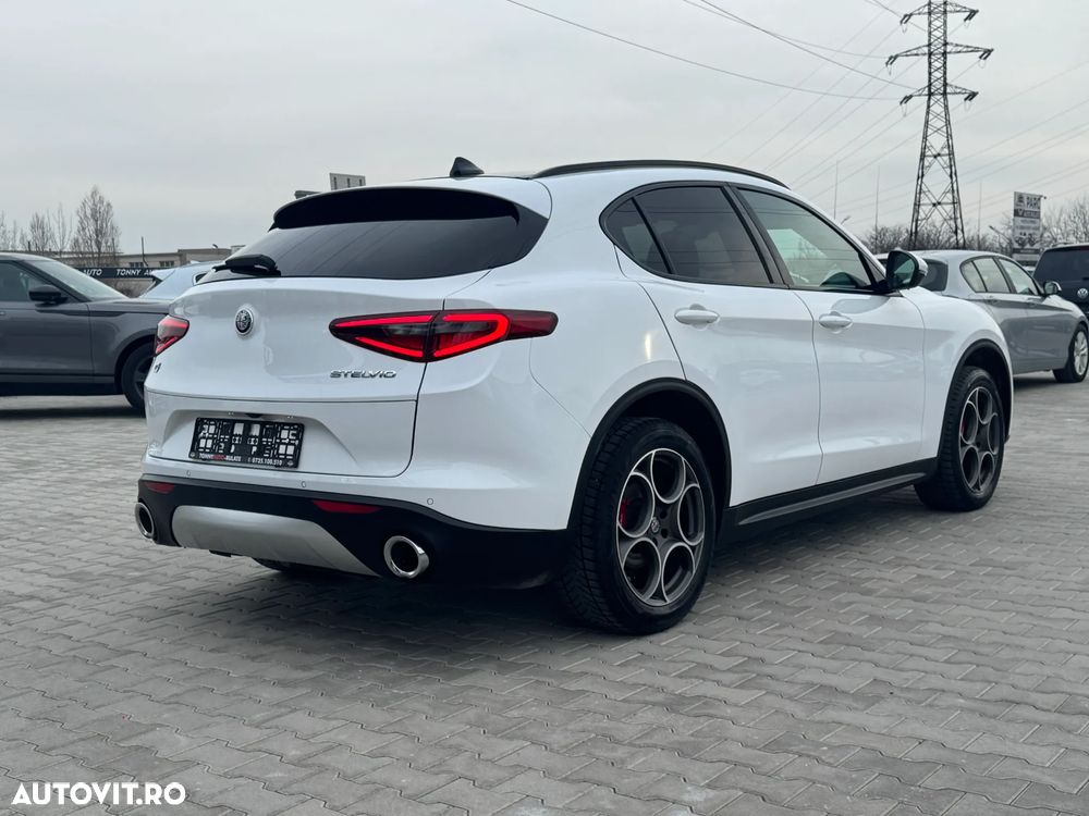 Alfa Romeo Stelvio 2.2 16V AT8-Q4 Super - 6