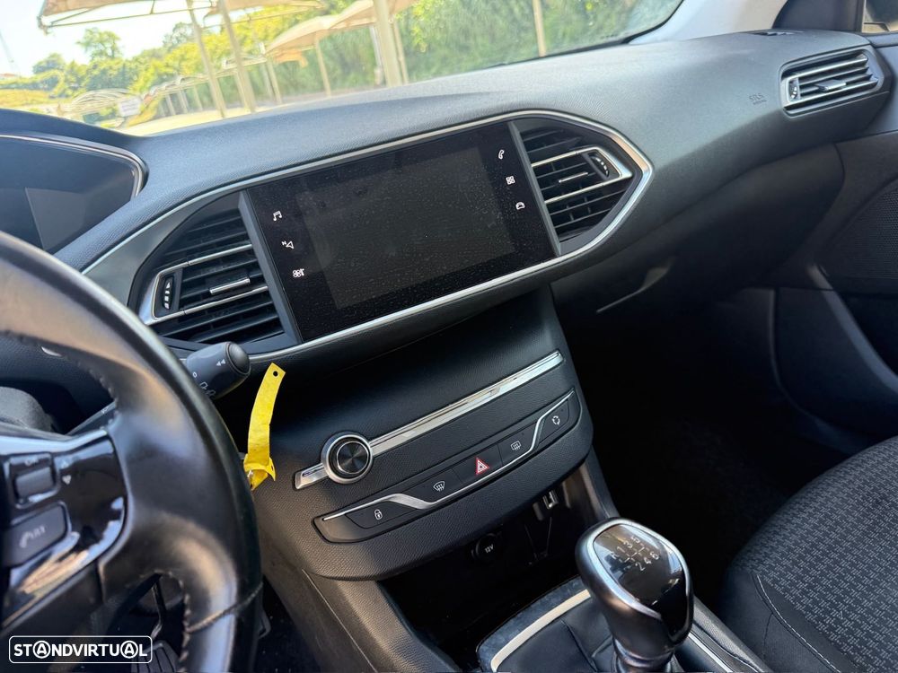 Peugeot 308 - 10