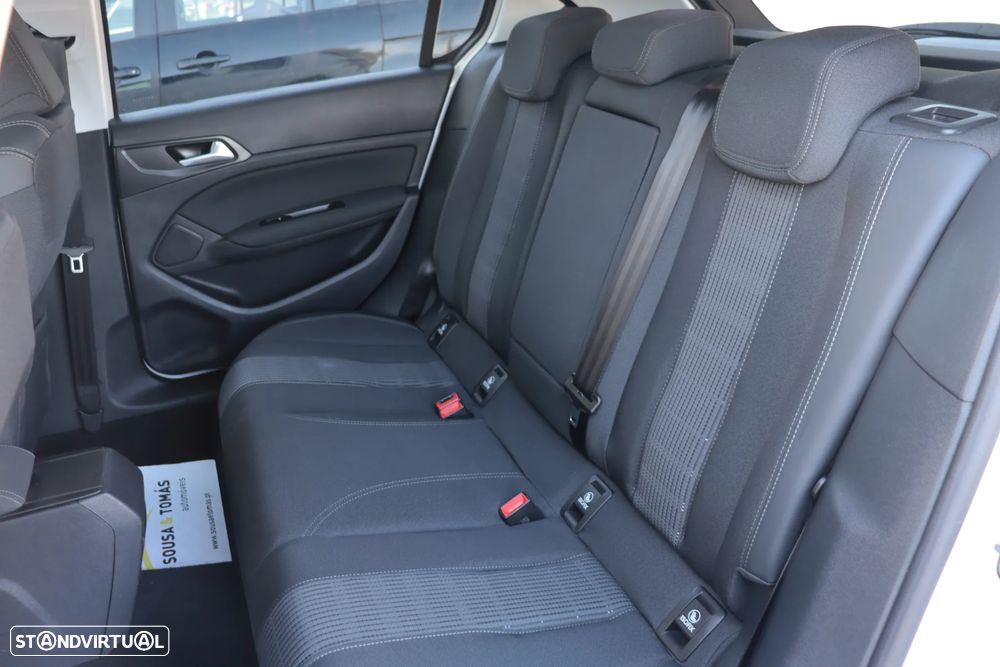 Peugeot 308 1.2 PureTech Allure Pack EAT8 - 15