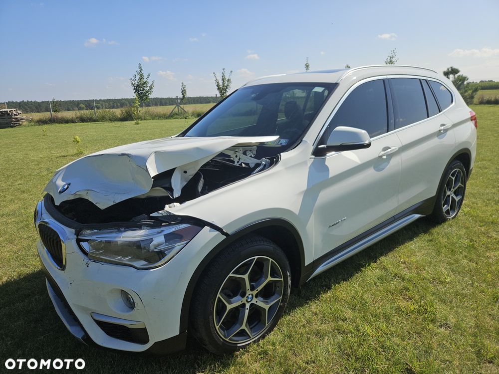 BMW X1 xDrive25i xLine - 17