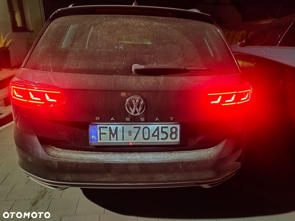 Volkswagen Passat 2.0 TSI OPF DSG Business - 4