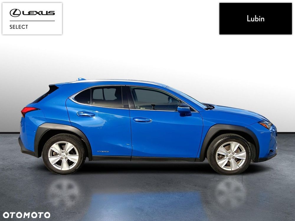 Lexus UX - 7